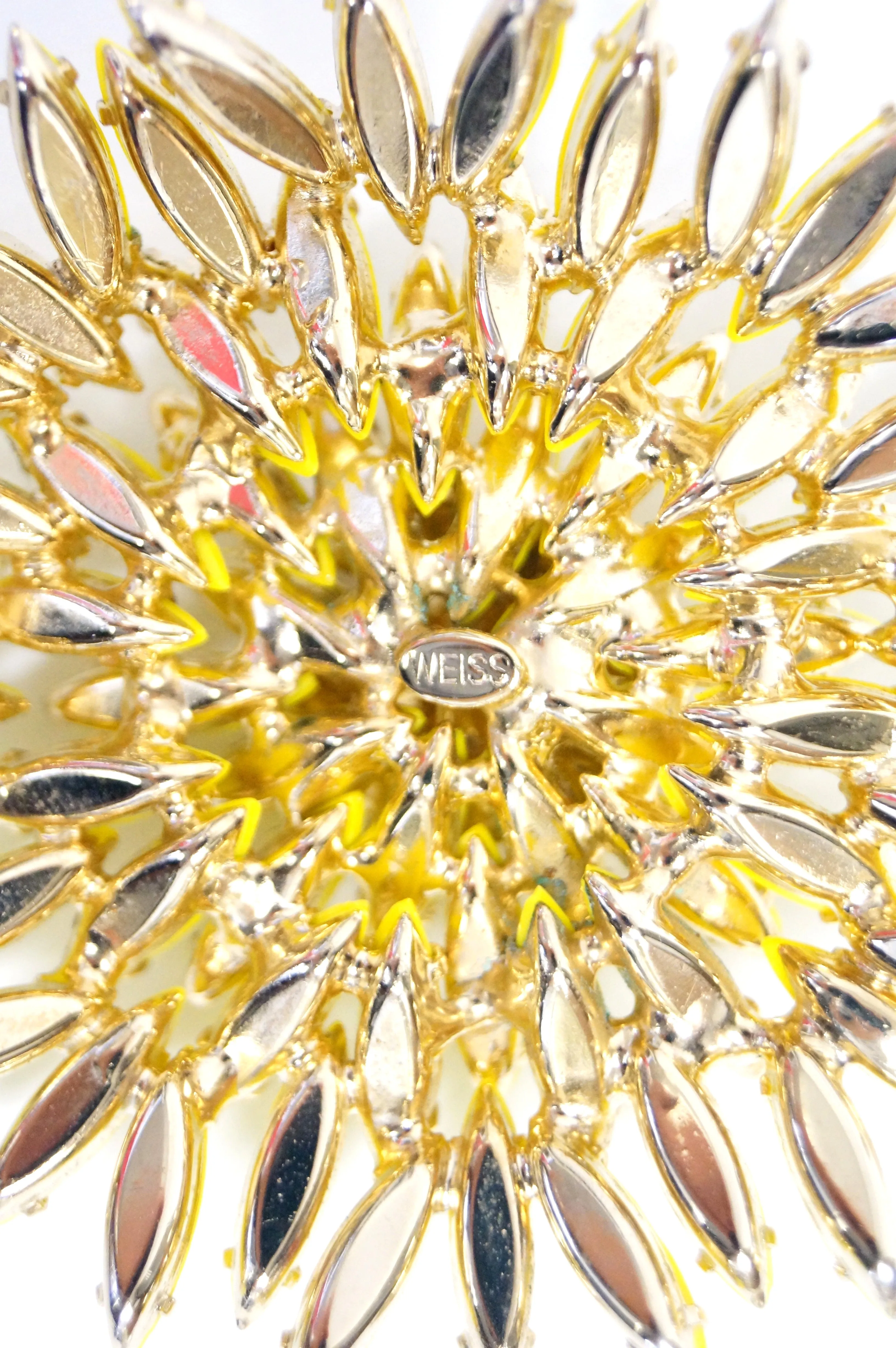 1960s Albert Weiss Yellow Rhinestone Daisy Brooch and Earrings