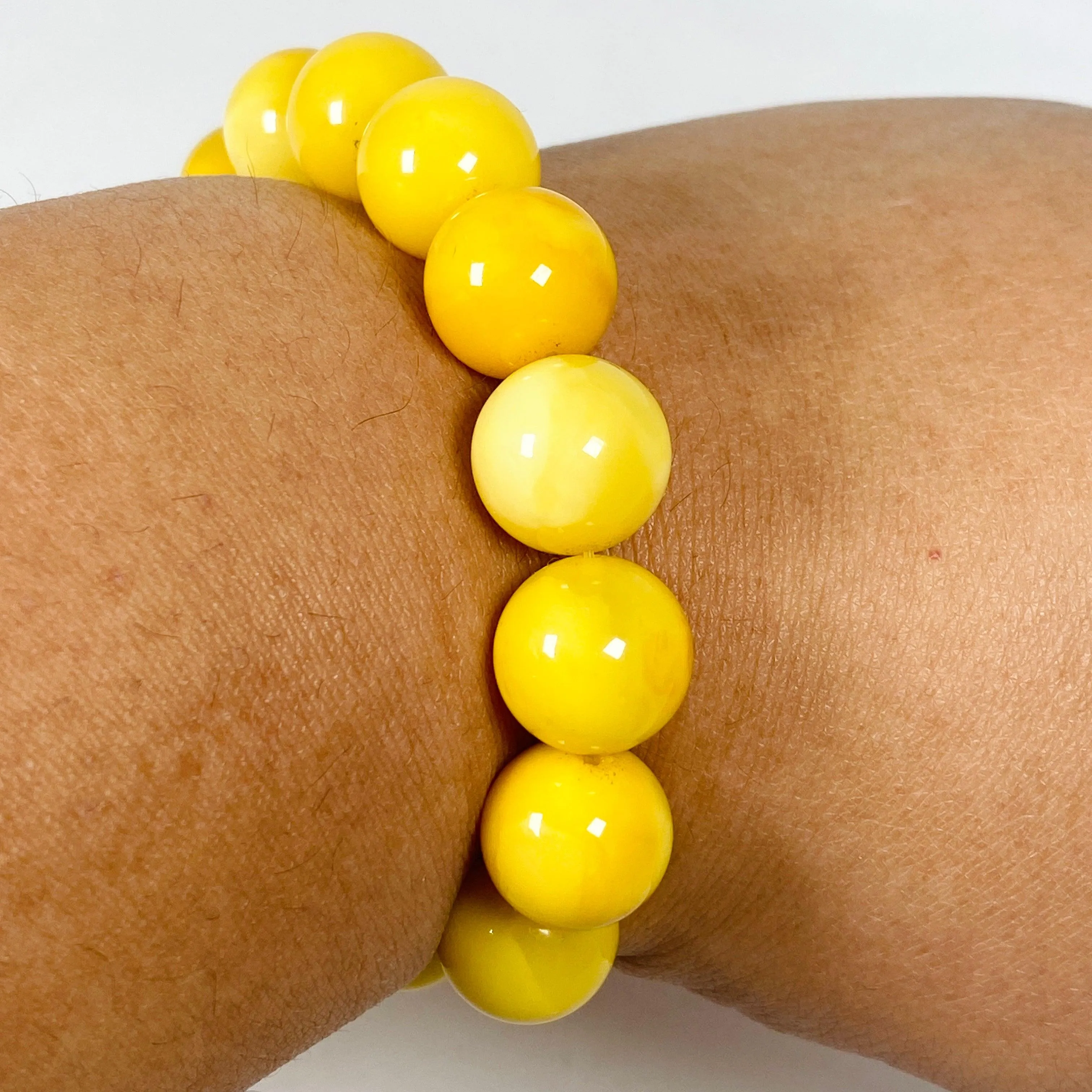 Baltic Butter Amber round beaded 12mm bracelet AMB243
