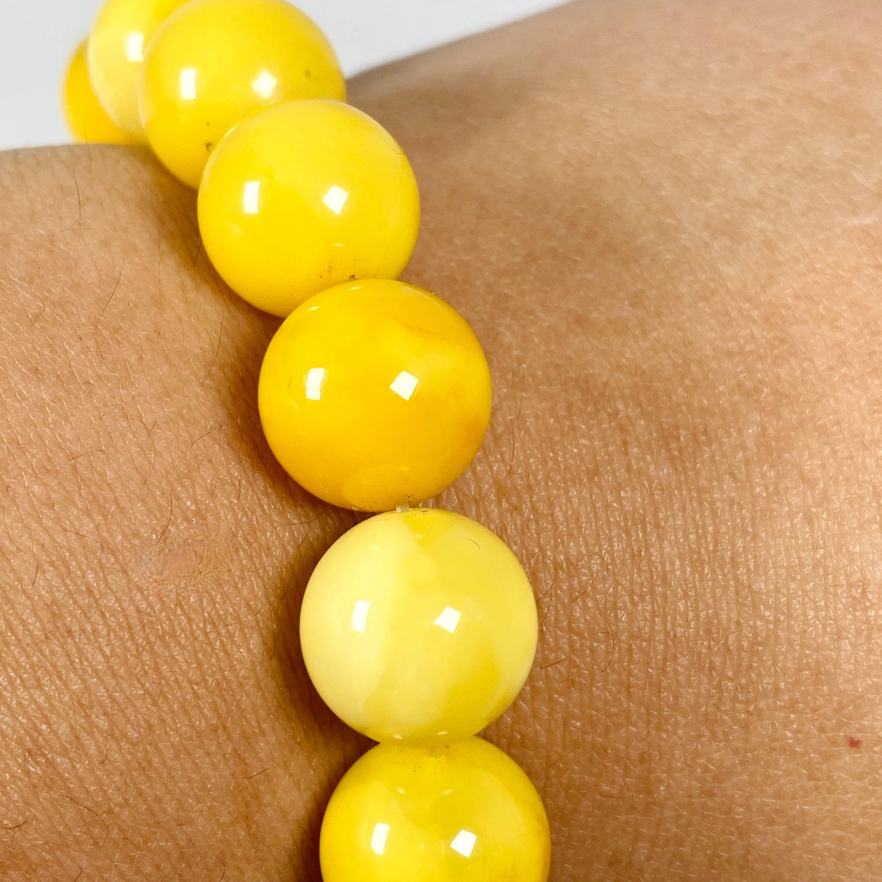 Baltic Butter Amber round beaded 12mm bracelet AMB243