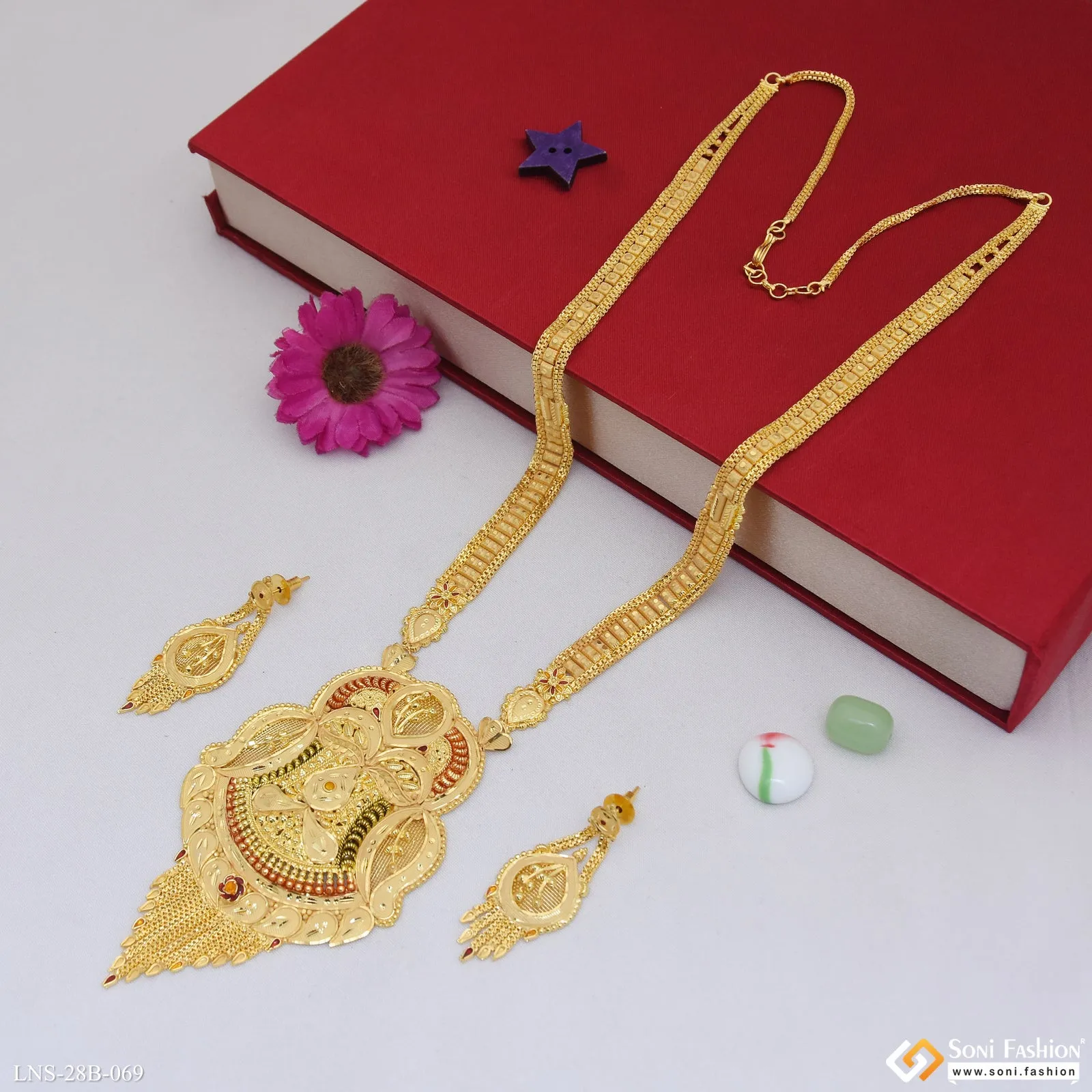 Dazzling Design Gold Plated Necklace Set for Women - Style B069
