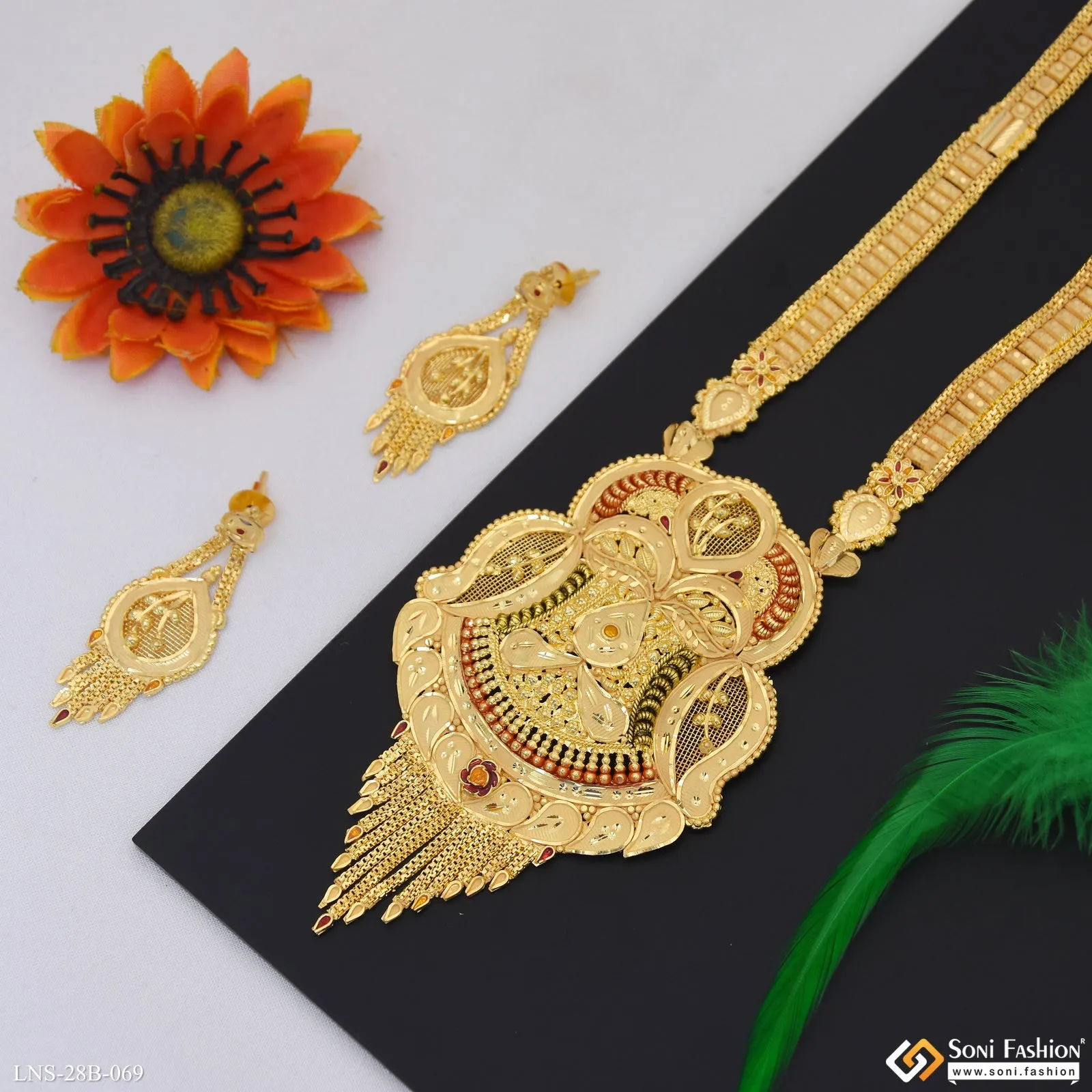 Dazzling Design Gold Plated Necklace Set for Women - Style B069
