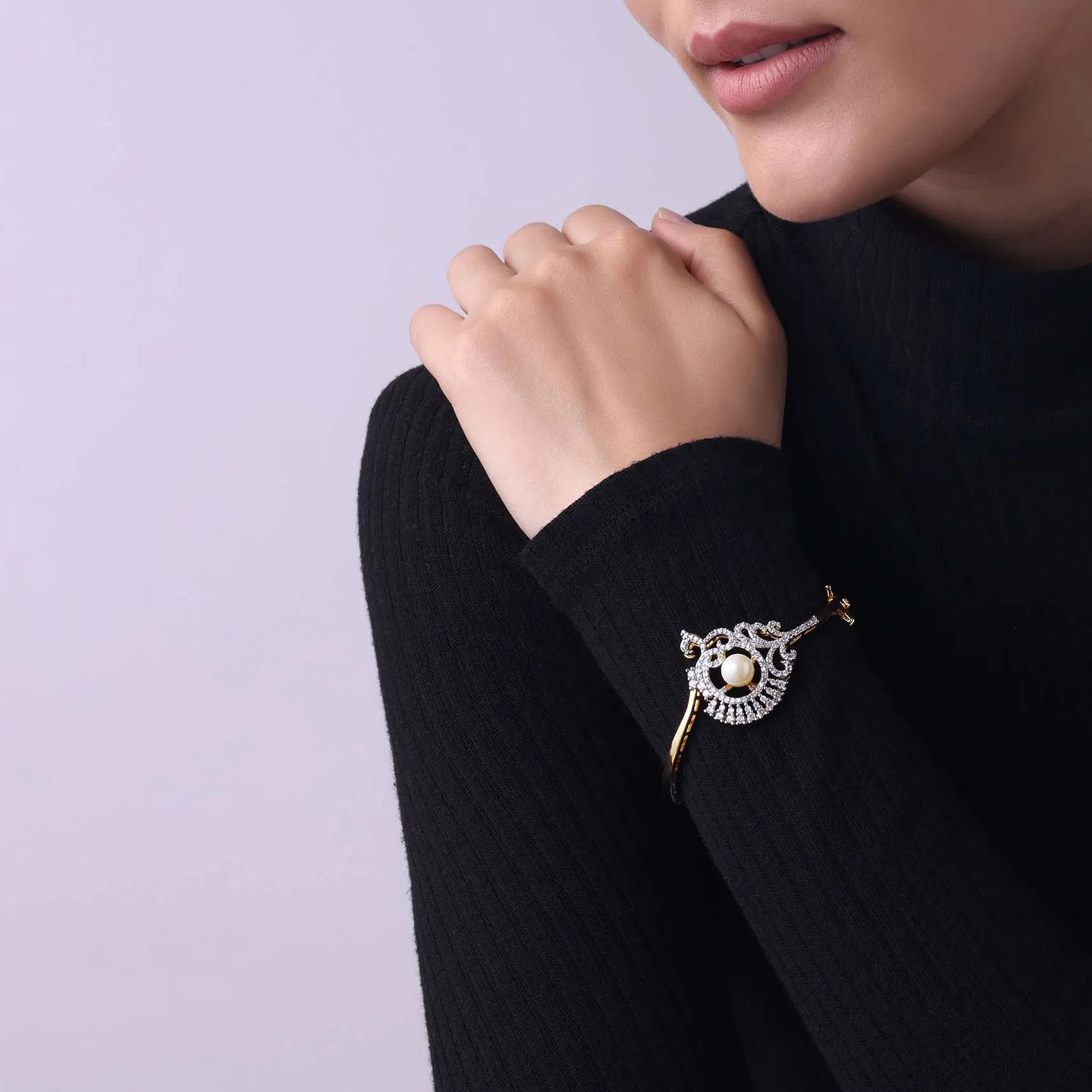 Gold Finish Openable Bracelet In Mix Metal With Faux Diamonds