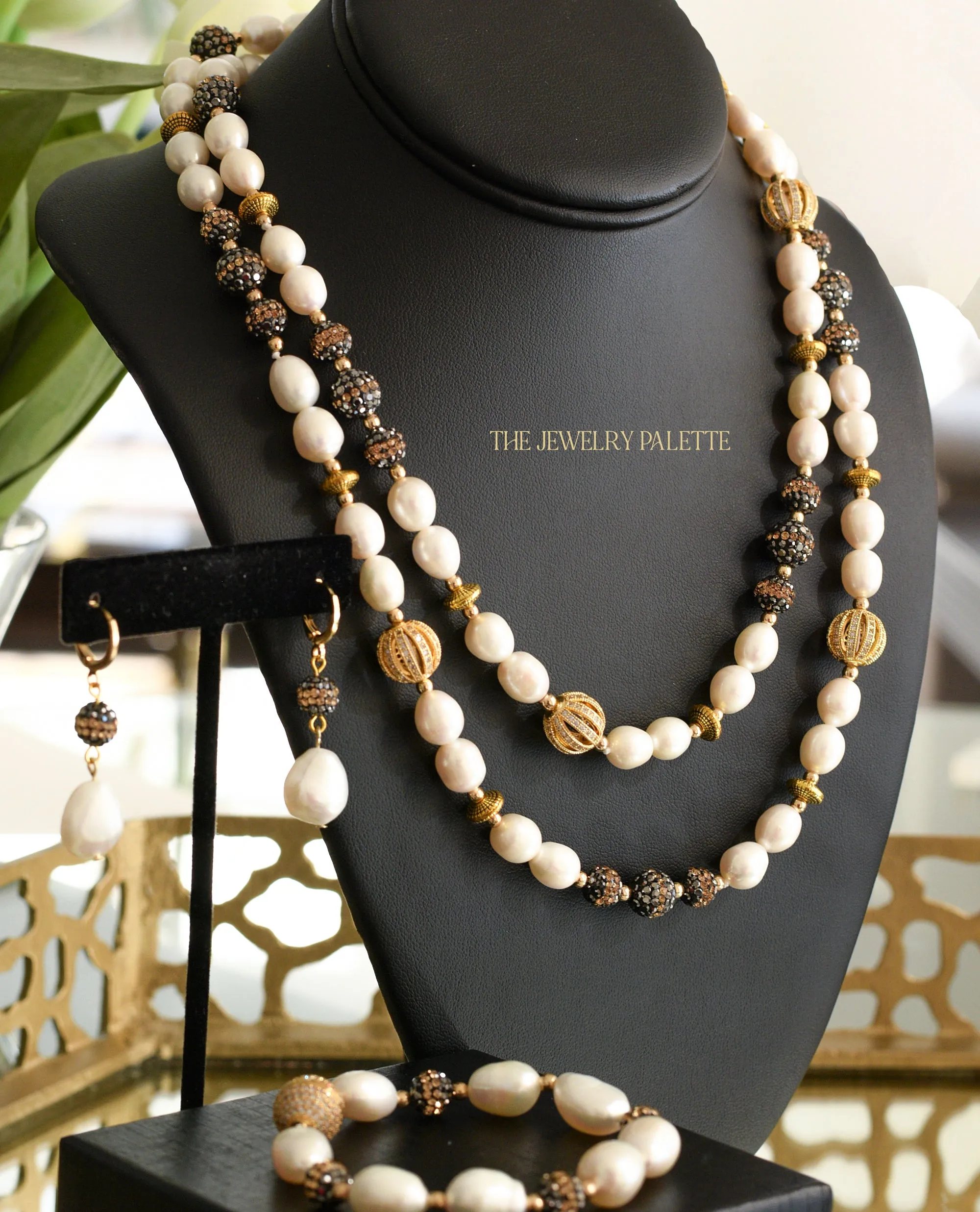 Lunara freshwater pearl long necklace with black and gold accents