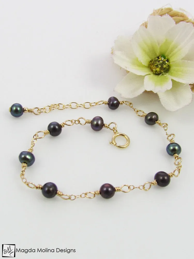 Mini Goddess (children) Tiny Freshwater Pearl Bracelet