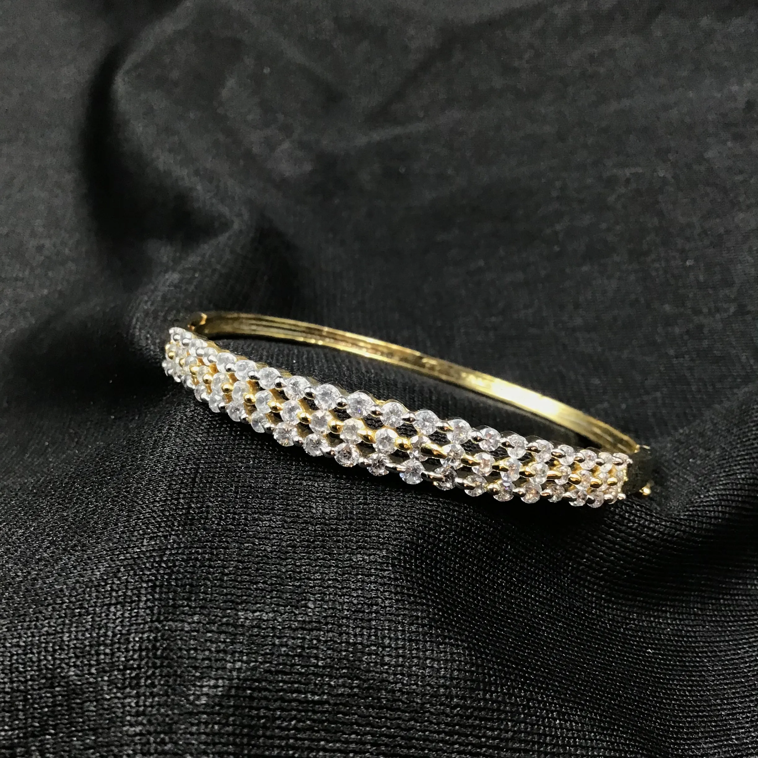 Openable Zircon/AD Bracelet 3219-11