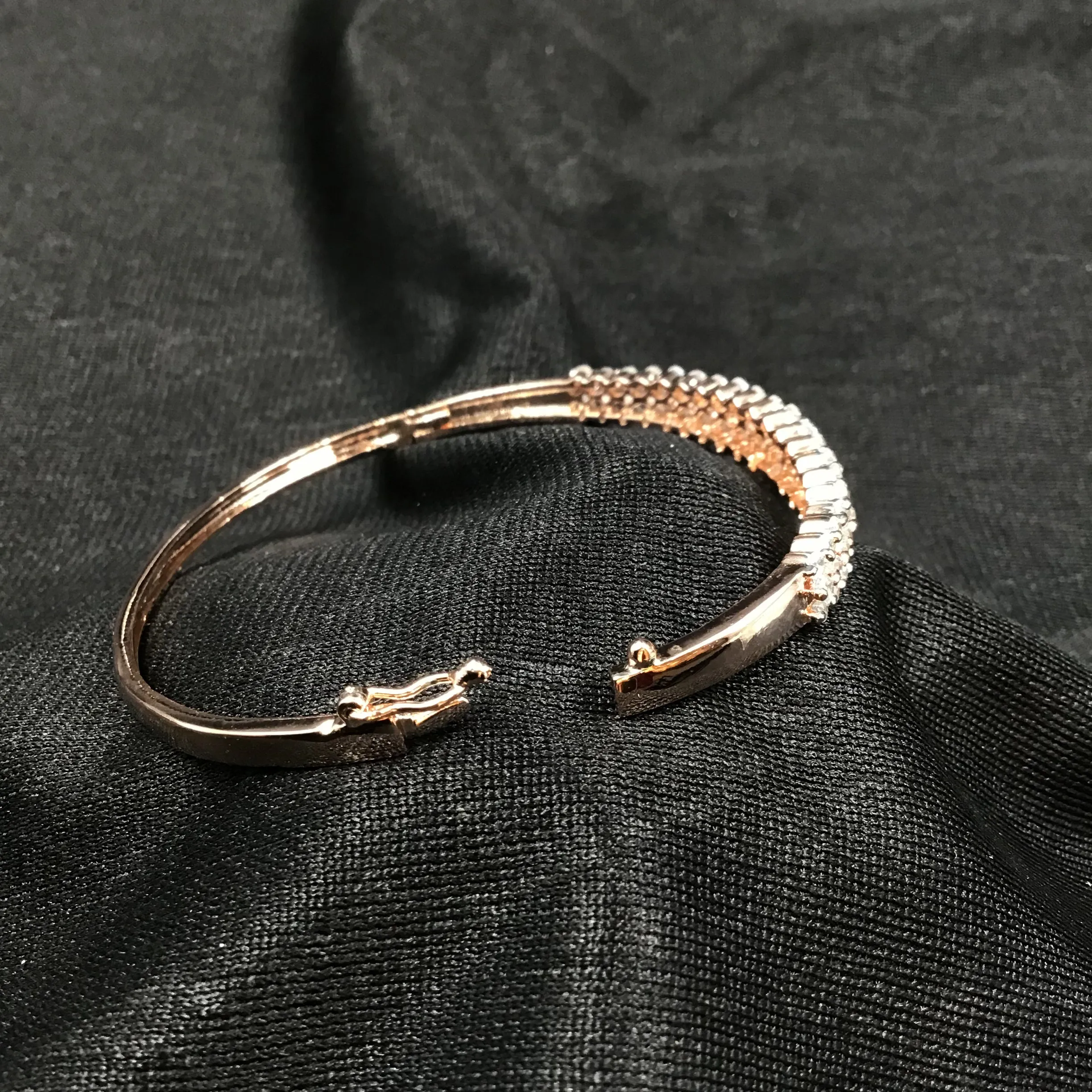 Openable Zircon/AD Bracelet 3219-11