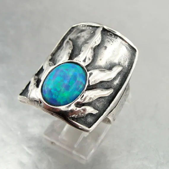Silver Ring with opal Gemstone (h 160)