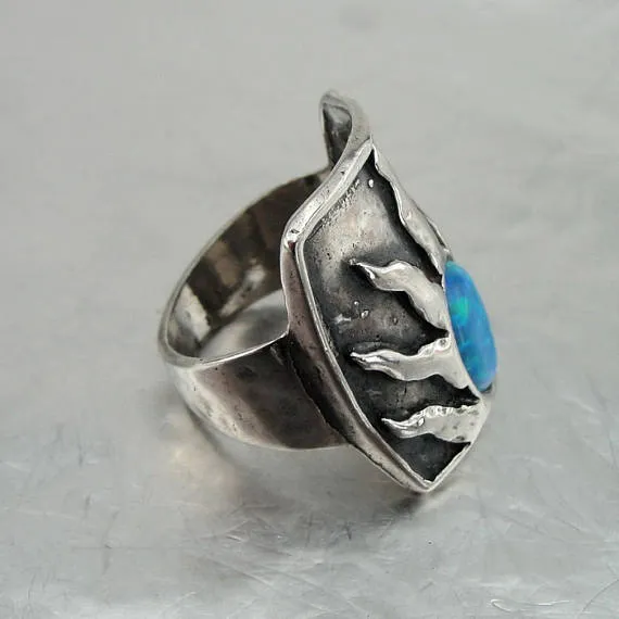 Silver Ring with opal Gemstone (h 160)