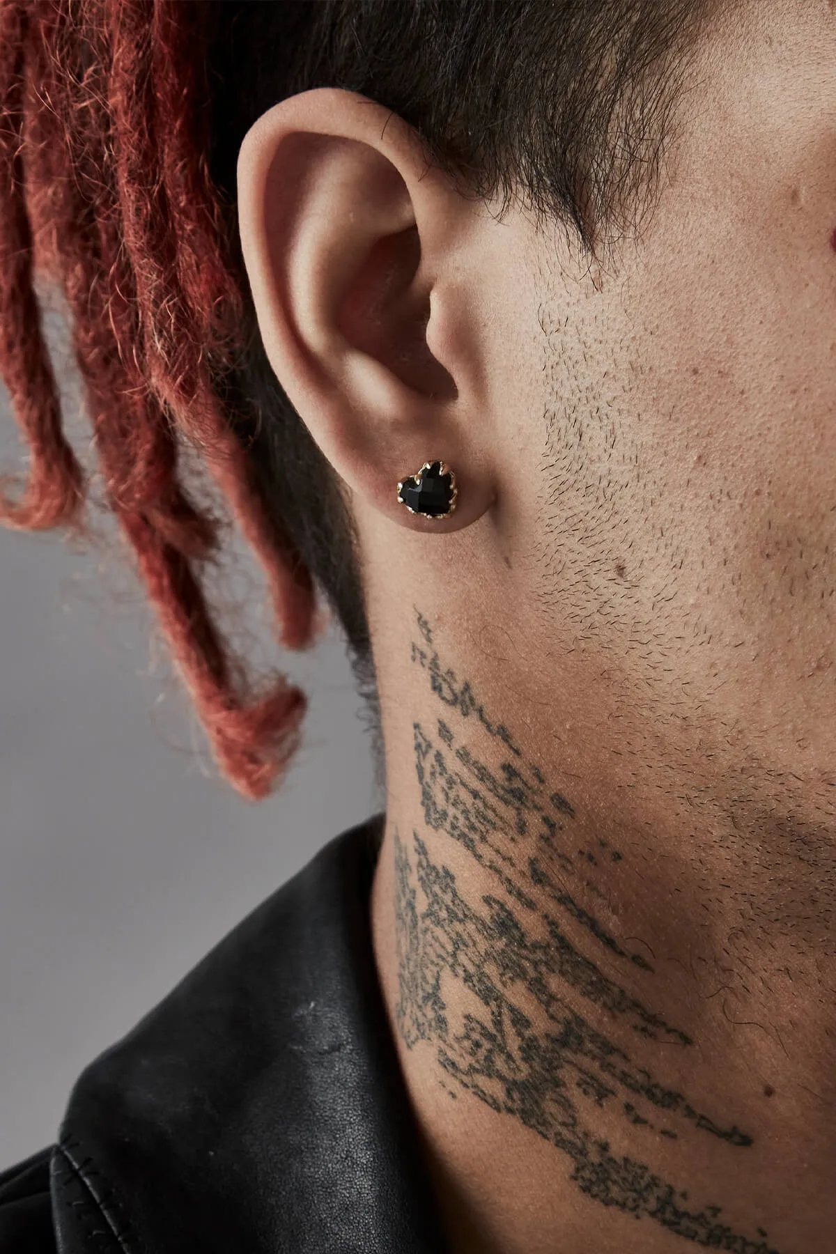 Stolen Girlfriends Club Jewellery - Love Claw Earrings in Onyx / Gold Plated
