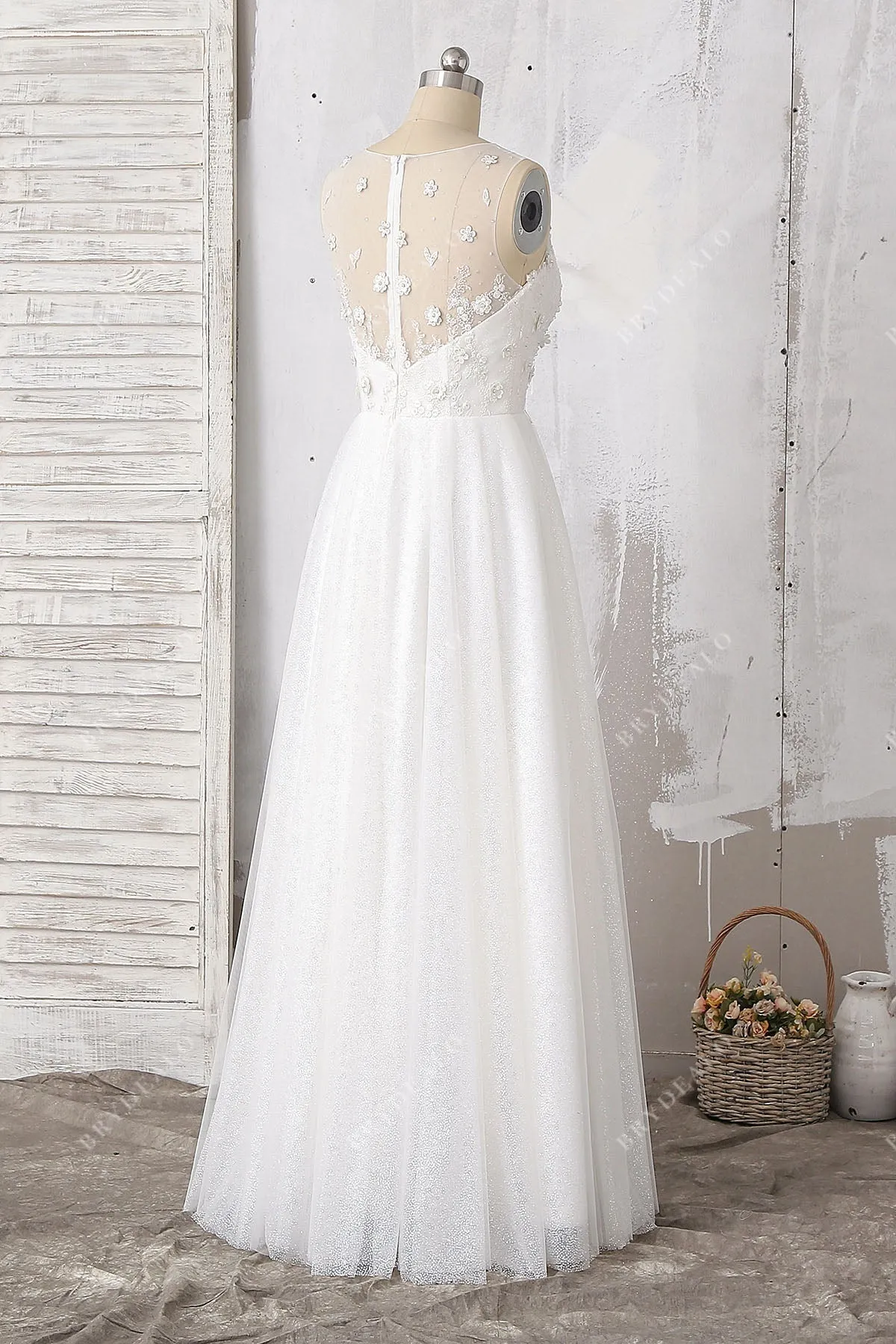 Stunning Glitter Tulle Wedding Dress with Floral Lace Appliques